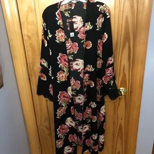 NWT Women’s Floral Kimono